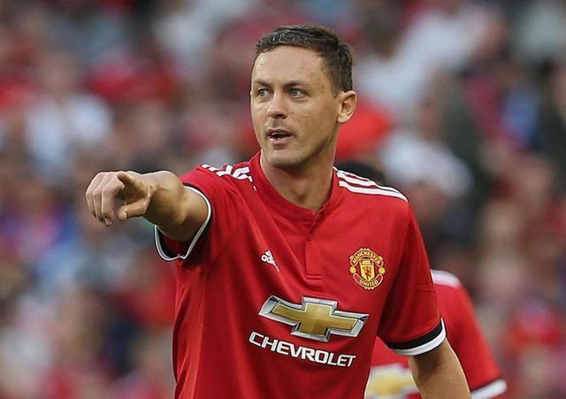 队脸上绽放 队脸上绽放