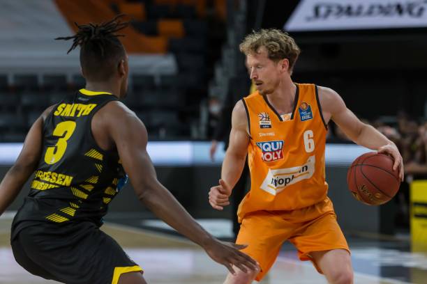 这支年轻的 这支年轻的